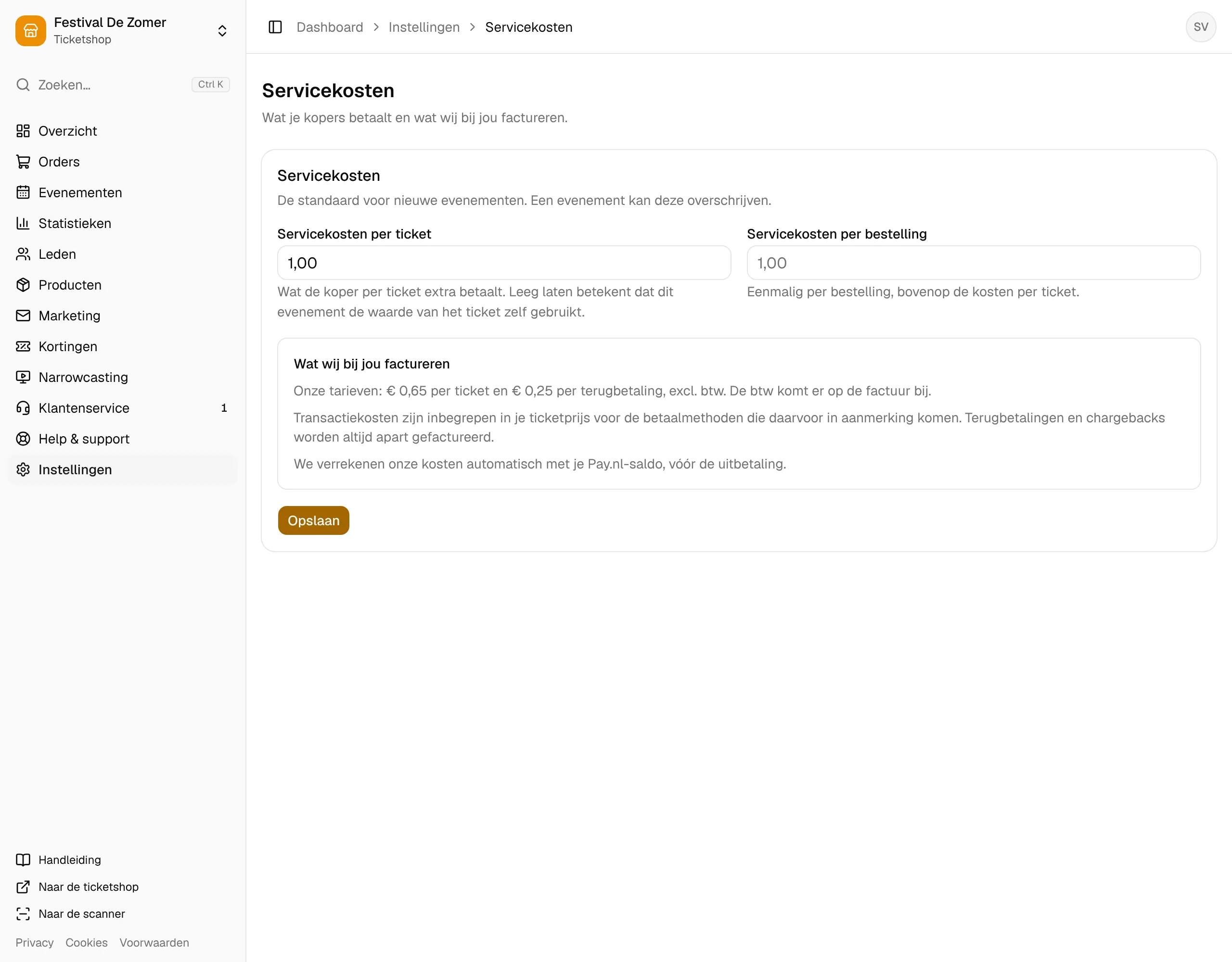 De servicekosten die de koper betaalt en de tarieven van CaptainTicket.